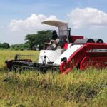 news-combine-harvester